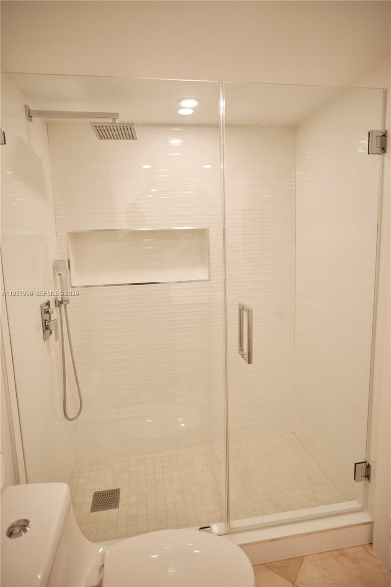 520 Brickell Key Dr #A1904, Miami FL 33131