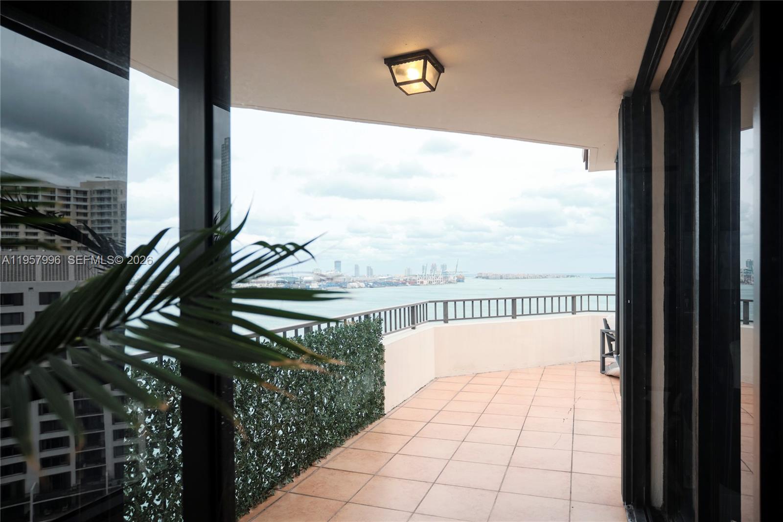 520 Brickell Key Dr #A1904, Miami FL 33131