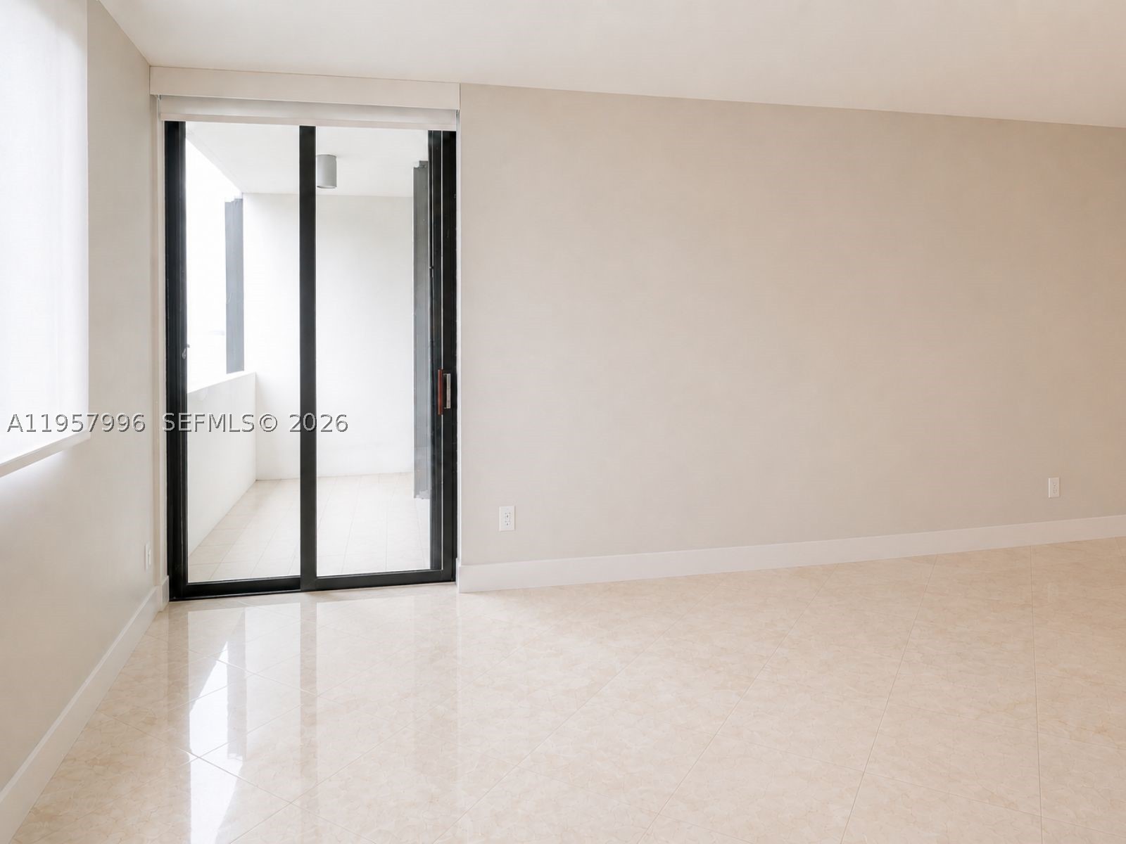 520 Brickell Key Dr #A1904, Miami FL 33131