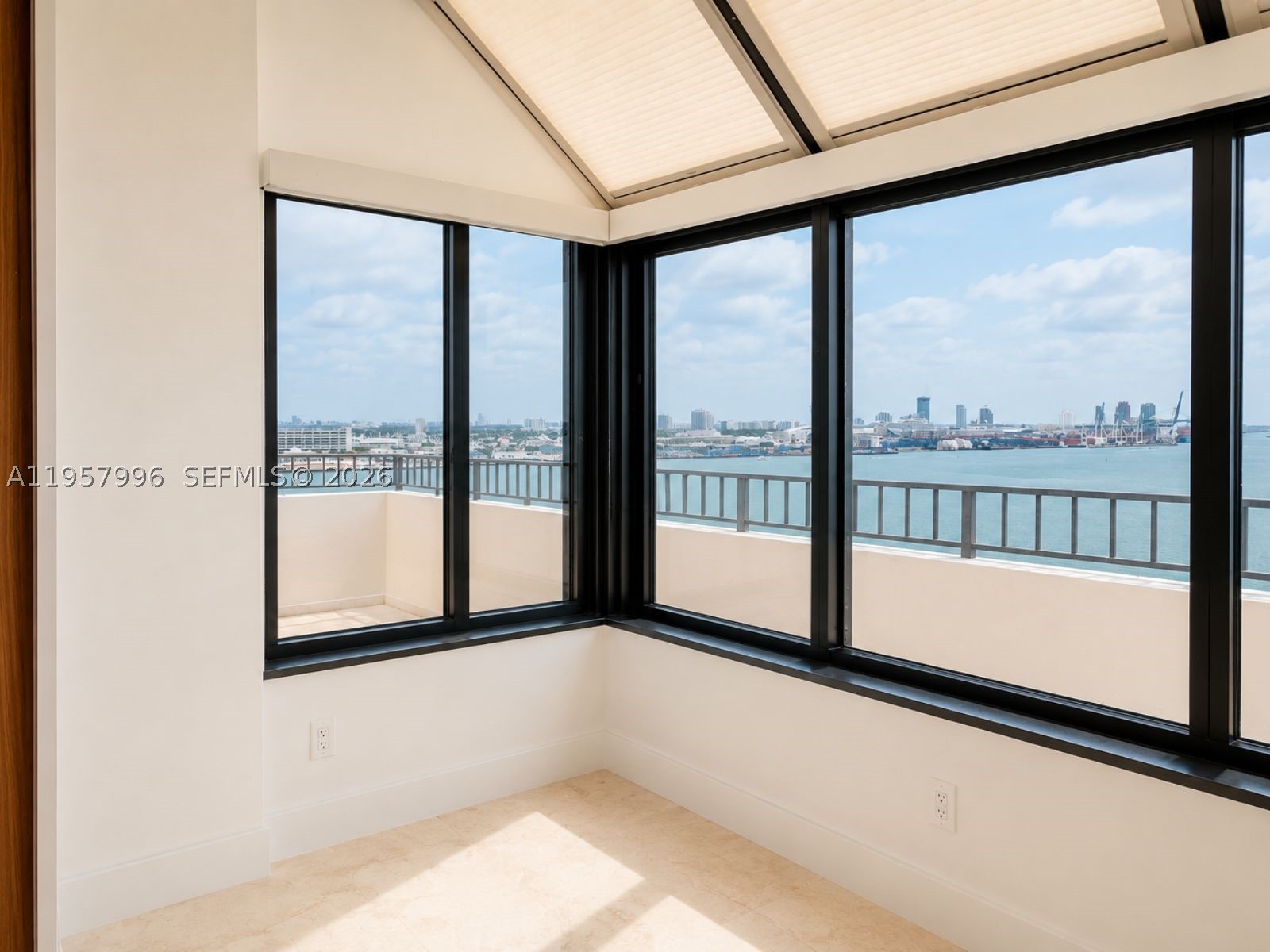 520 Brickell Key Dr #A1904, Miami FL 33131