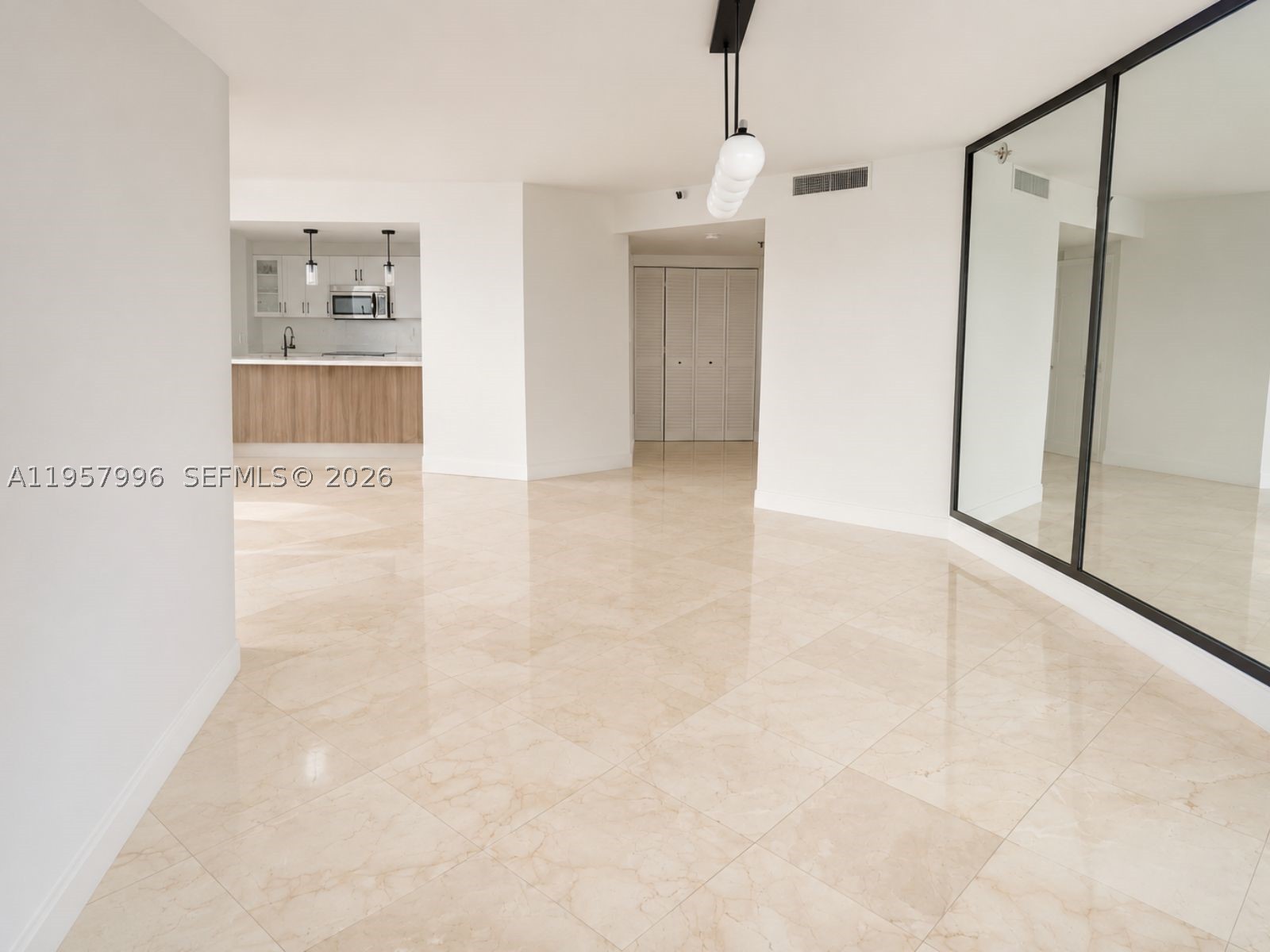 520 Brickell Key Dr #A1904, Miami FL 33131