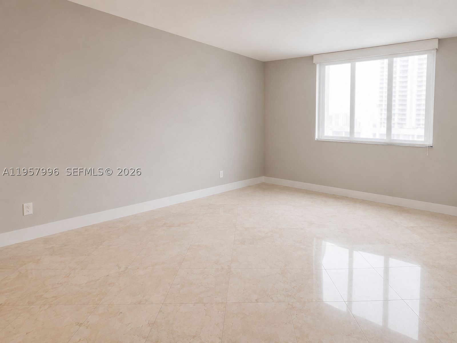 520 Brickell Key Dr #A1904, Miami FL 33131