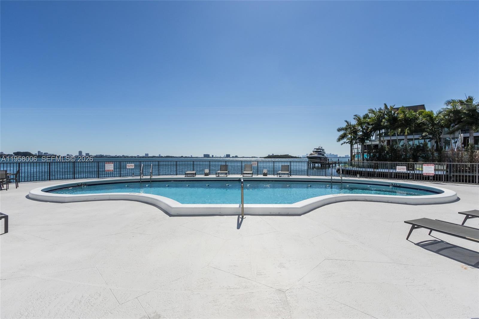 11930 N Bayshore Dr #606, North Miami FL 33181