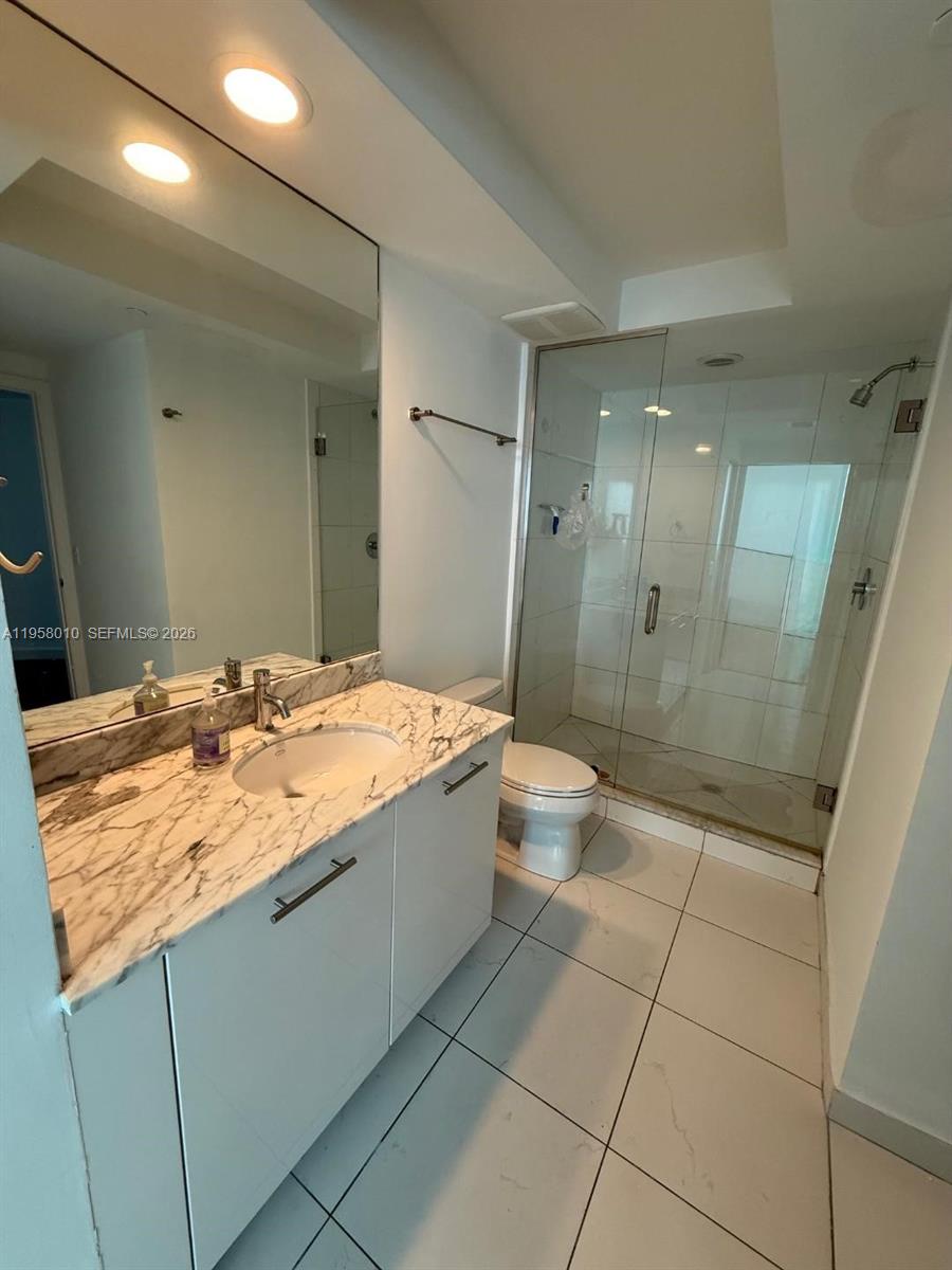 55 SE 6th St #1807, Miami FL 33131