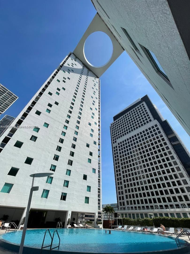 55 SE 6th St #1807, Miami FL 33131