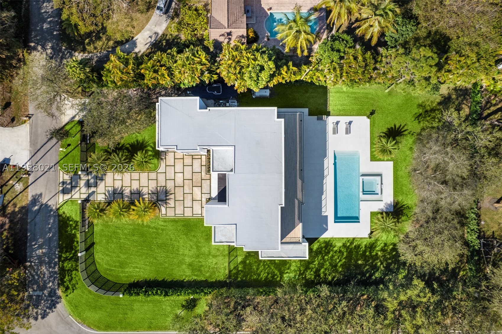 9525 SW 95th Ct, Miami FL 33176