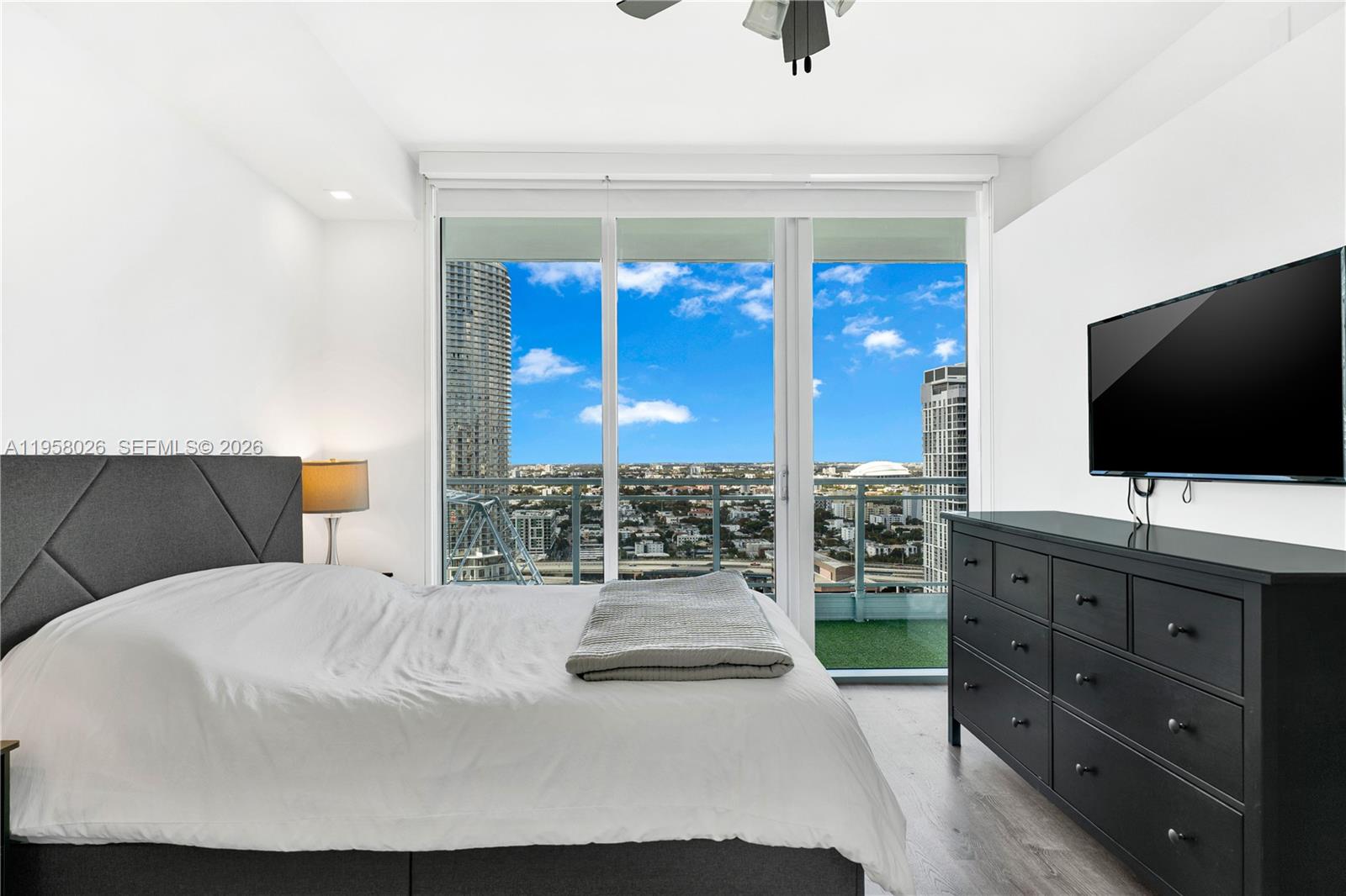 92 SW 3rd St #3108, Miami FL 33130