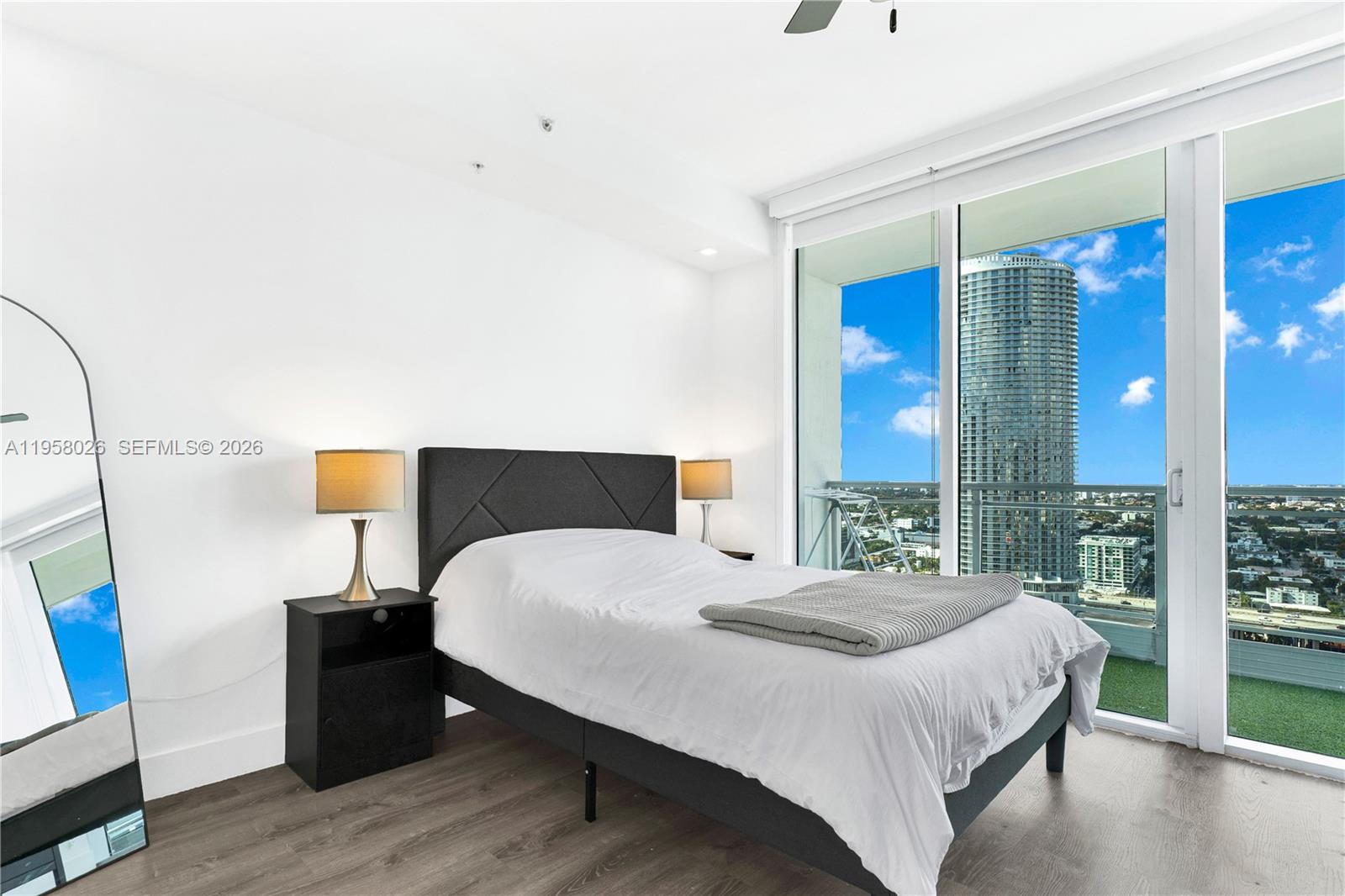 92 SW 3rd St #3108, Miami FL 33130
