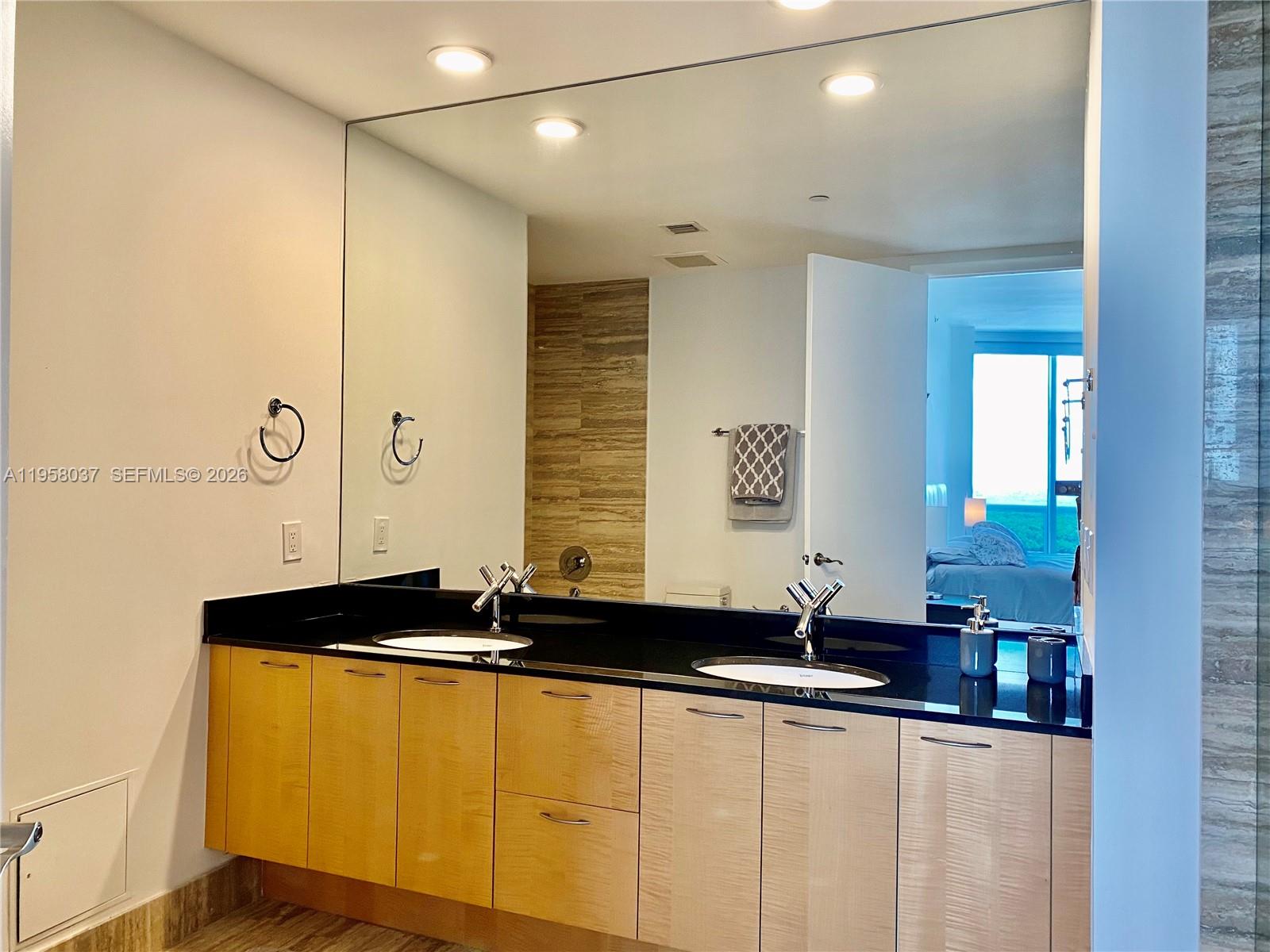 15811 Collins Ave #1605, Sunny Isles Beach FL 33160