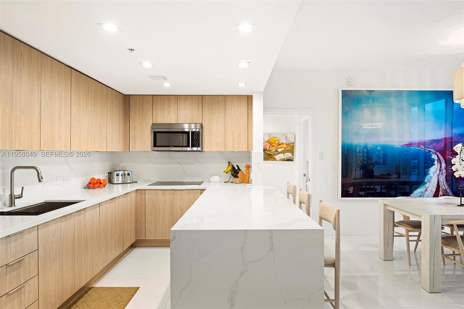 6899 Collins Ave #1810, Miami Beach FL 33141