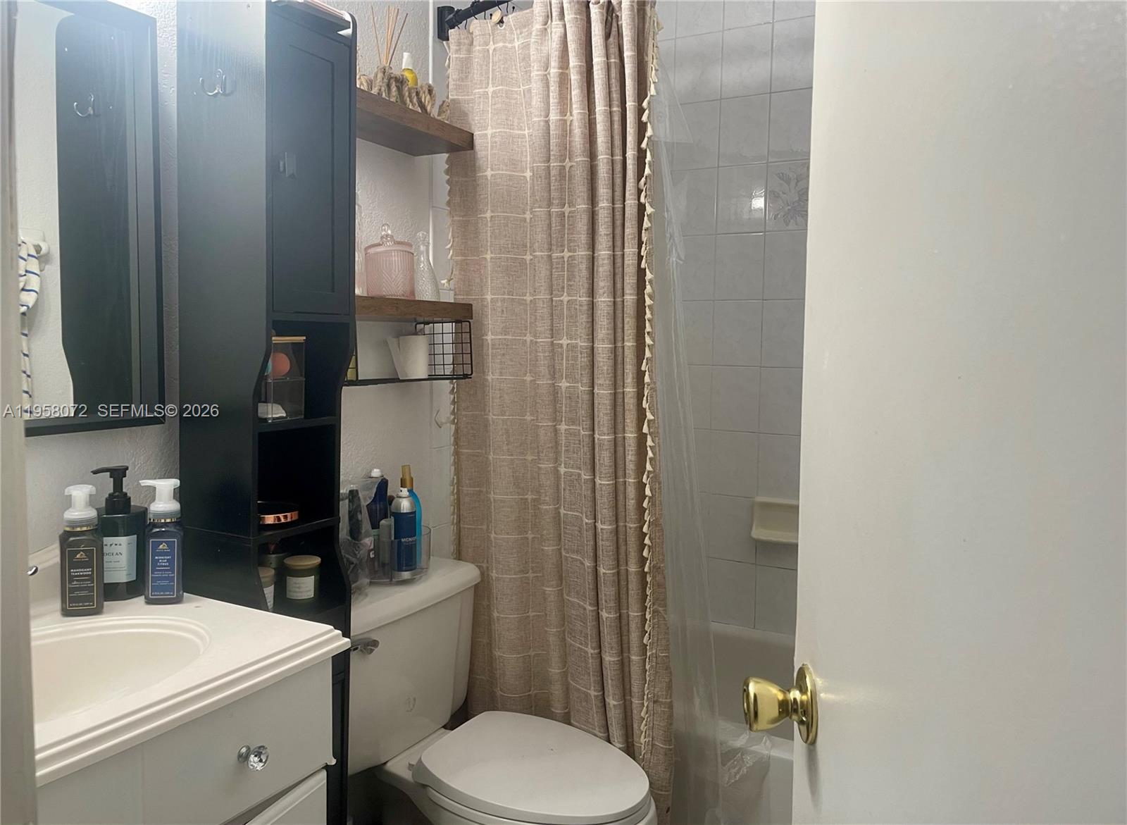 8851 NW 119th St #6102, Hialeah Gardens FL 33018