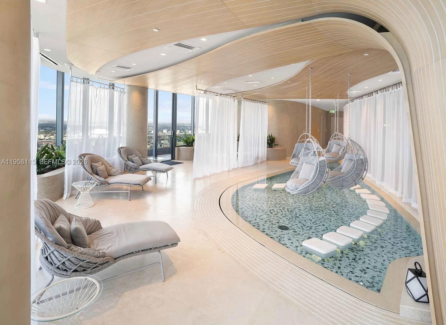 1000 Brickell Plz #4207, Miami FL 33131