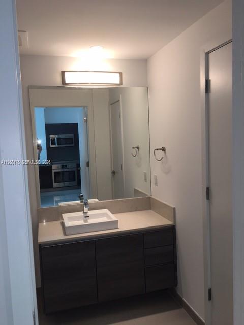 1080 Brickell Ave #1405, Miami FL 33131