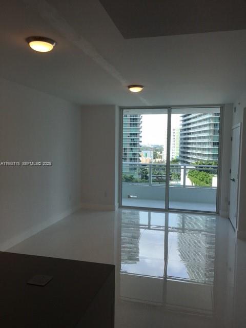 1080 Brickell Ave #1405, Miami FL 33131