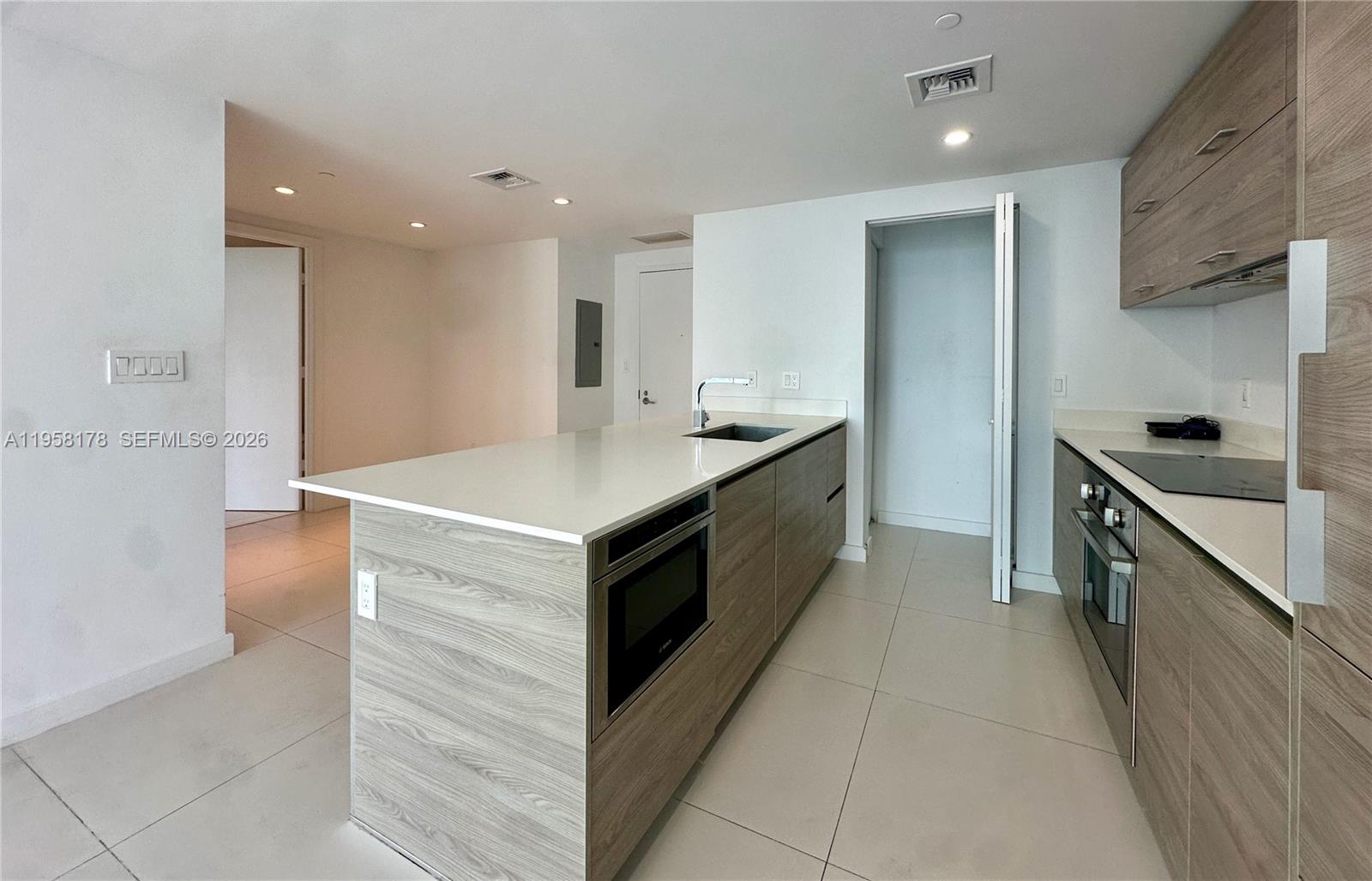 1300 S Miami Ave #1204, Miami FL 33130