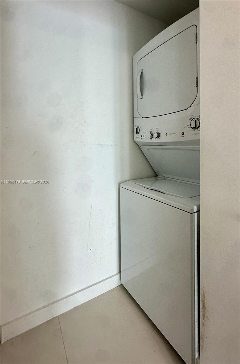 1300 S Miami Ave #1204, Miami FL 33130