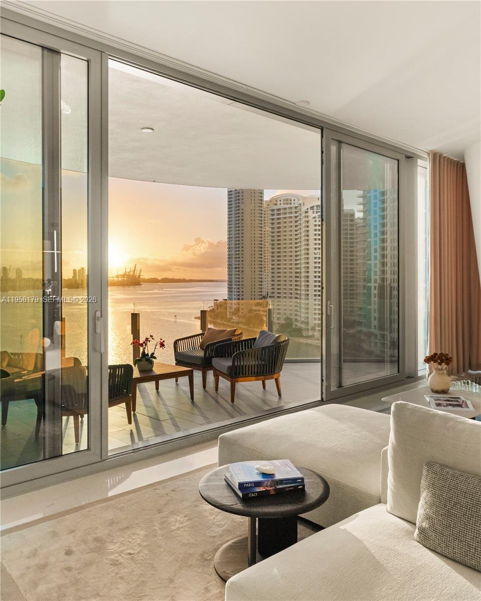 300 Biscayne Boulevard Way #1101 E, Miami FL 33131