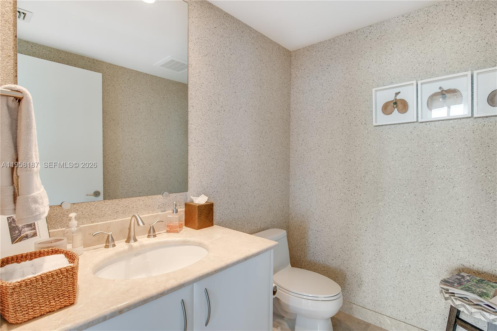 1331 Brickell Bay Dr #3311, Miami FL 33131