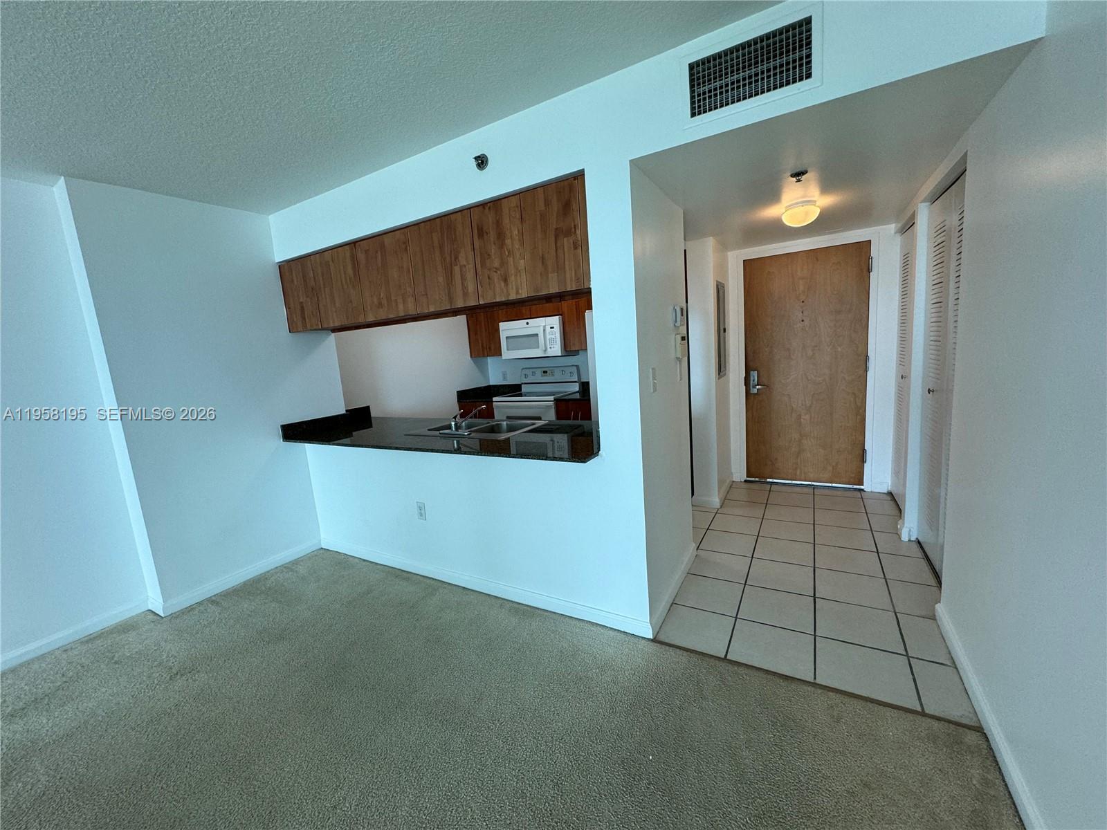 1200 BRICKELL BAY DR #3405, Miami FL 33131
