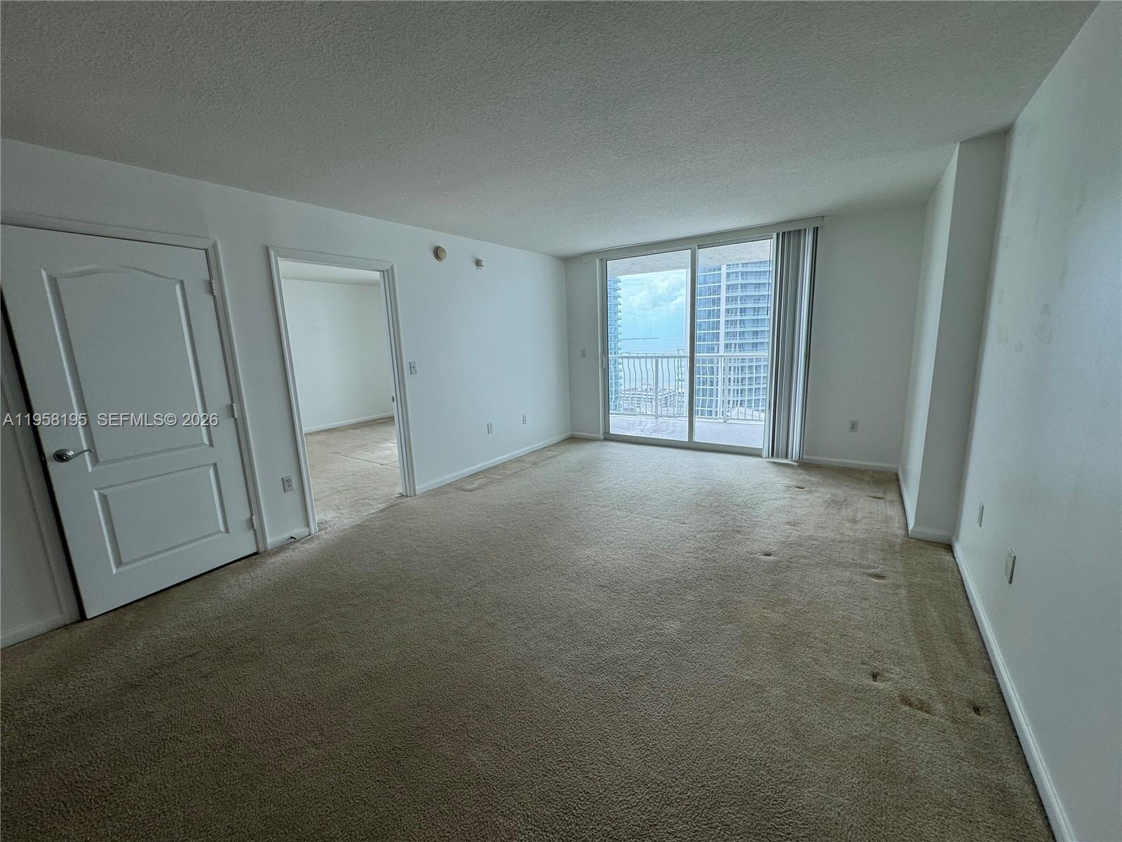 1200 BRICKELL BAY DR #3405, Miami FL 33131
