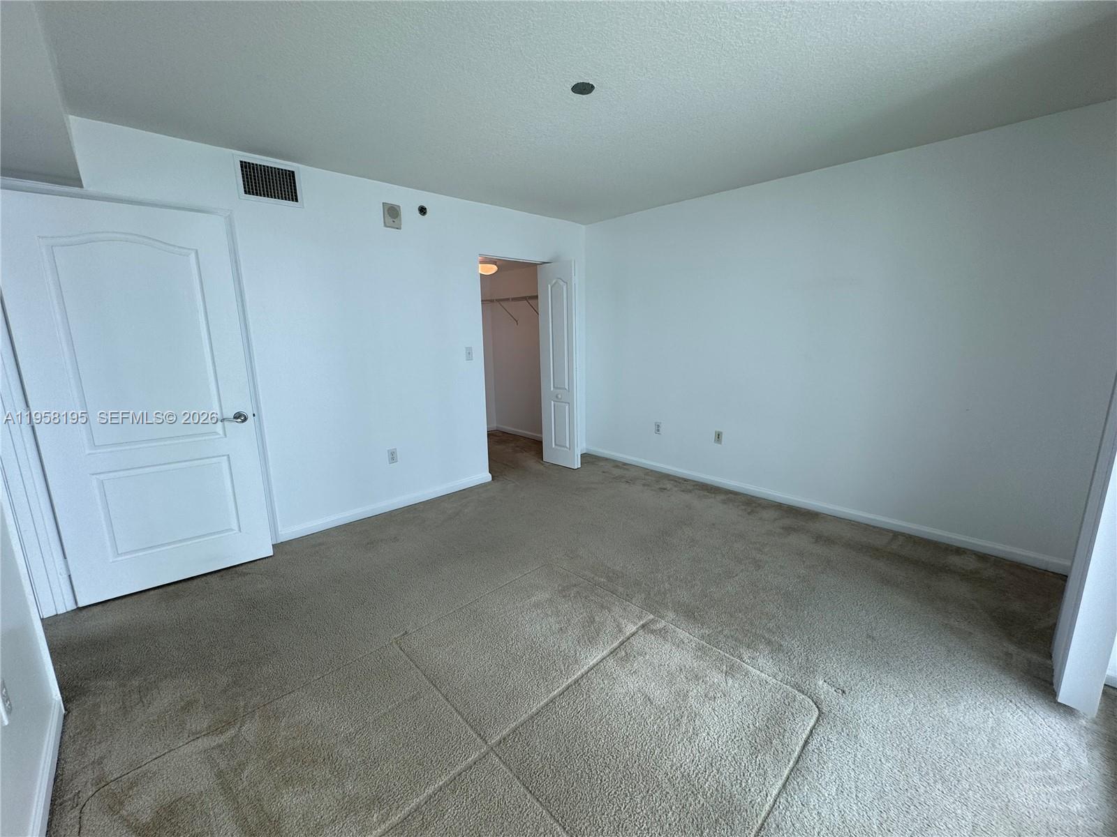 1200 BRICKELL BAY DR #3405, Miami FL 33131