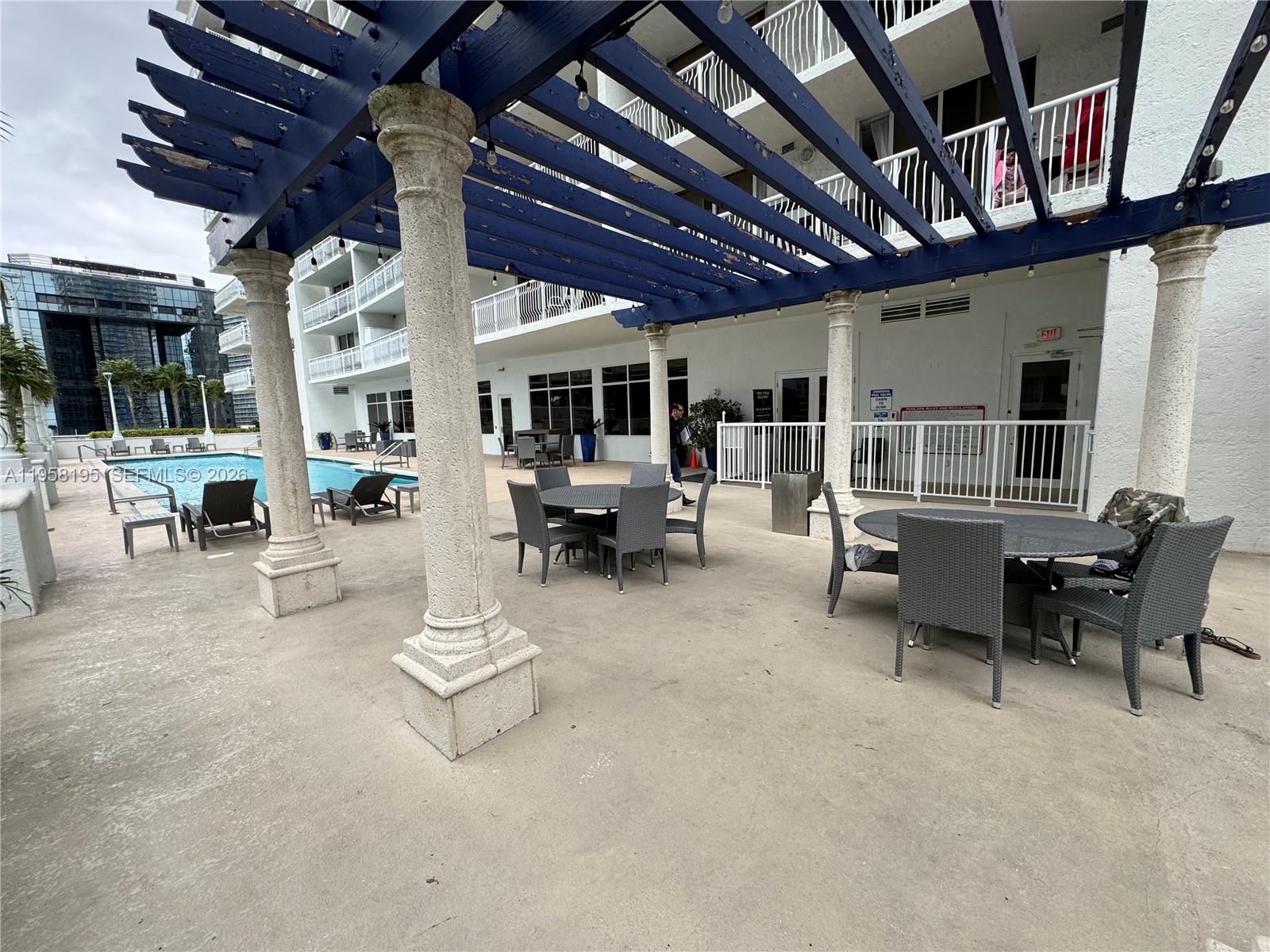 1200 BRICKELL BAY DR #3405, Miami FL 33131