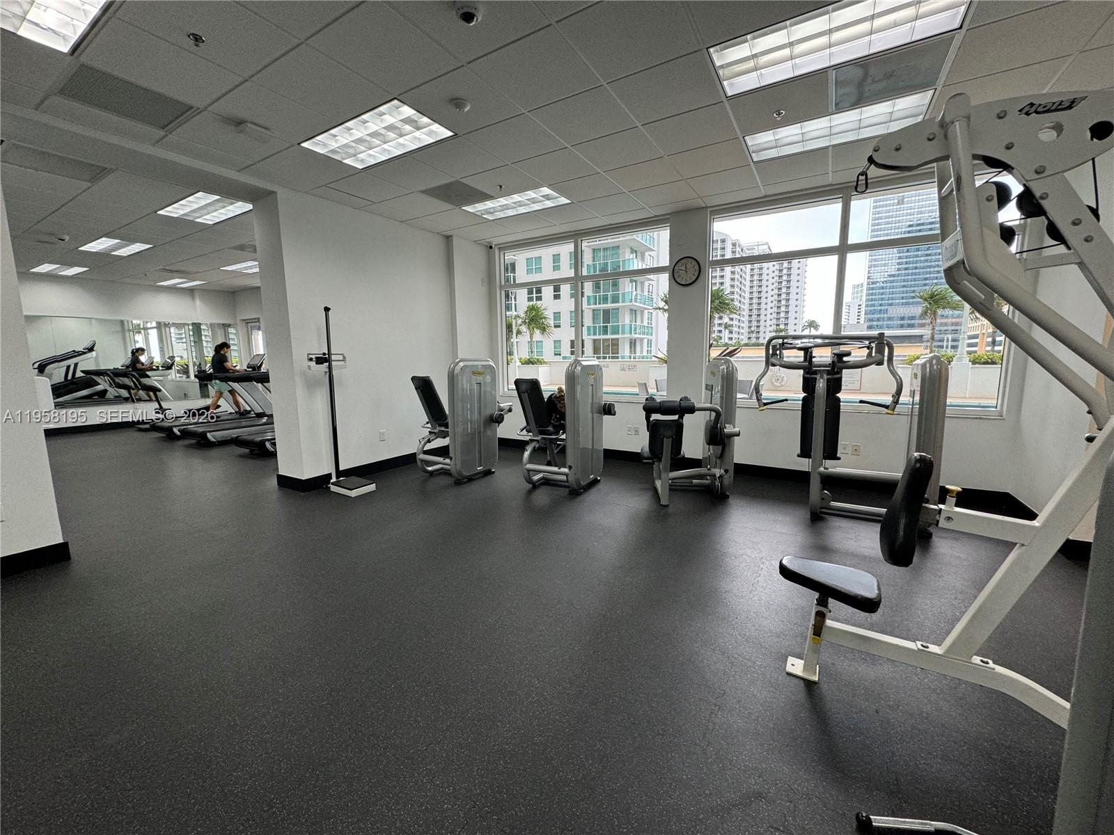 1200 BRICKELL BAY DR #3405, Miami FL 33131