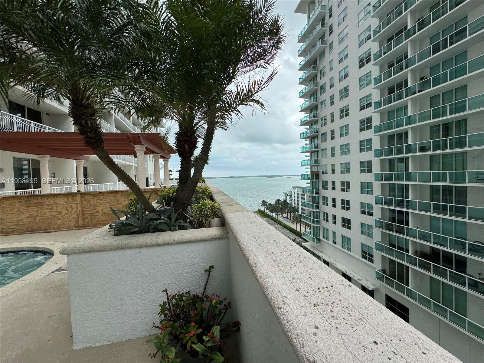 1200 BRICKELL BAY DR #3405, Miami FL 33131