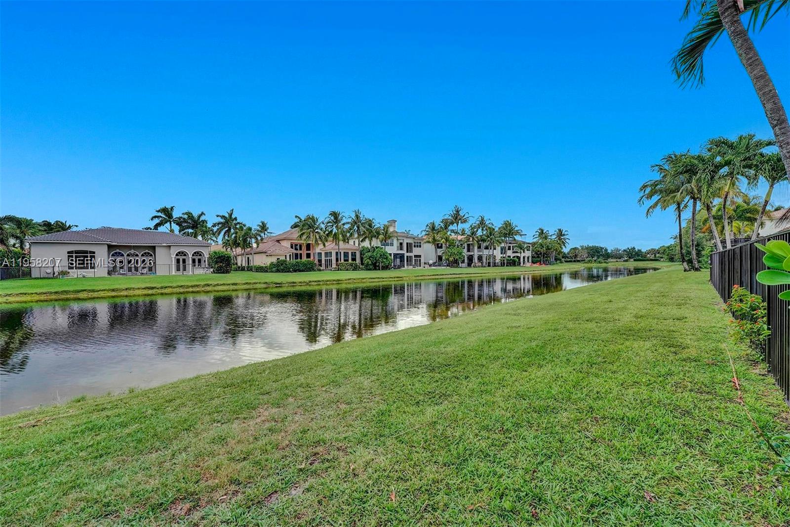 17529 Middlebrook Way, Boca Raton FL 33496