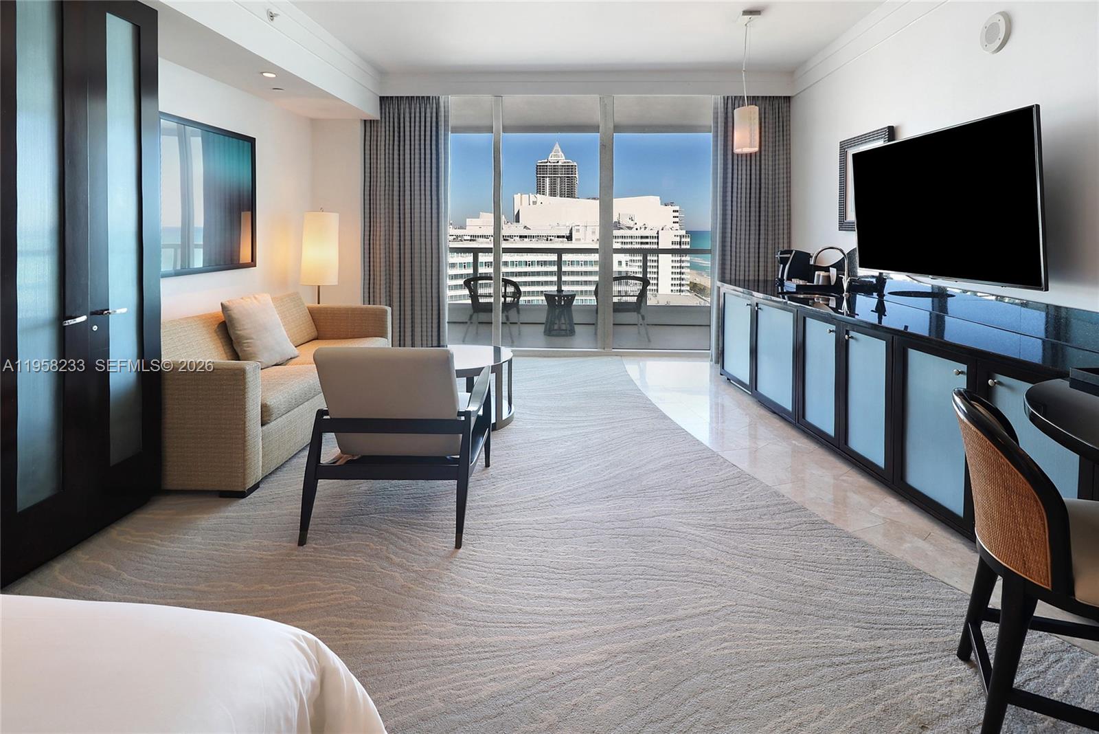4391 Collins Ave #1703, Miami Beach FL 33140