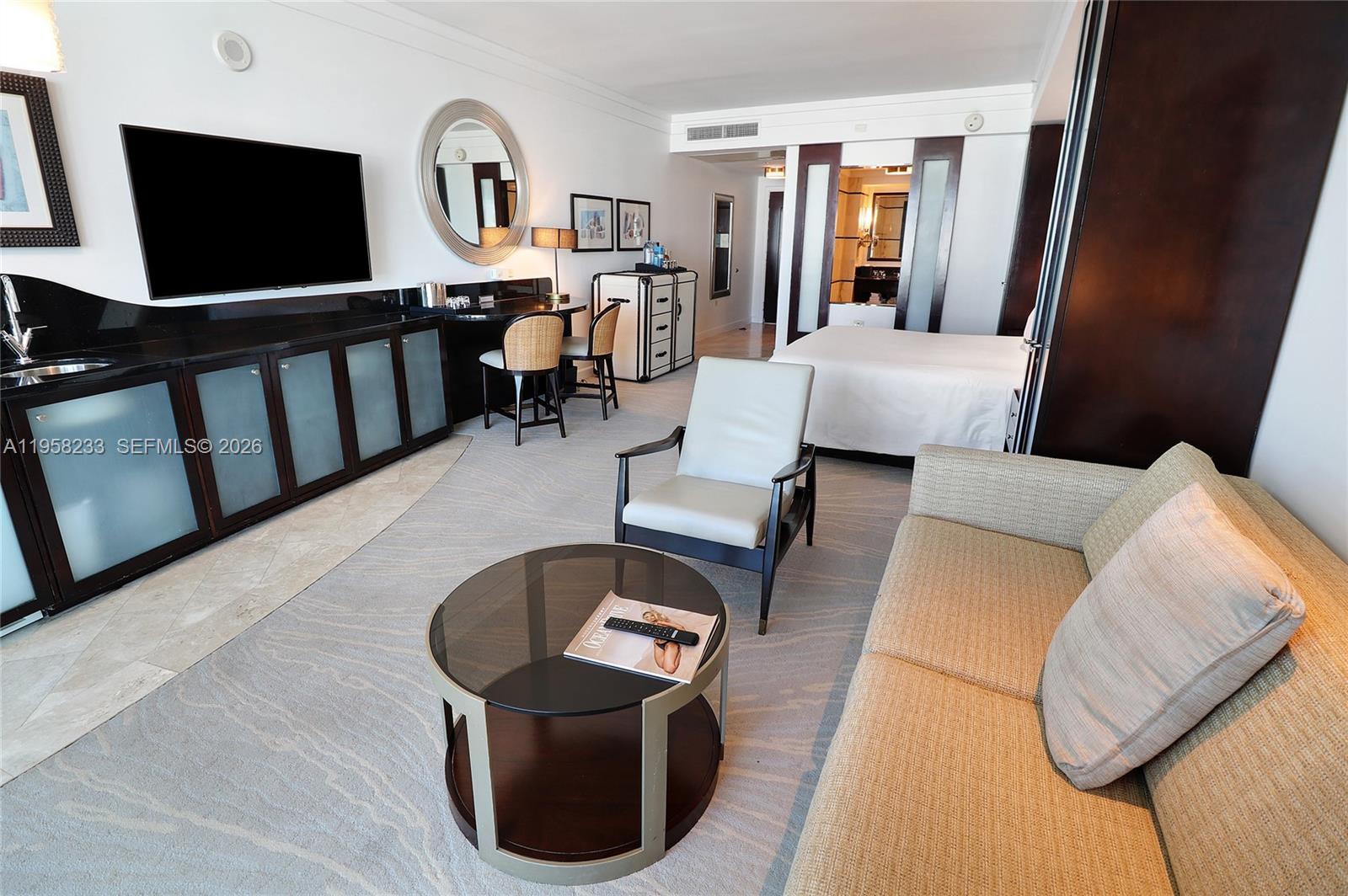 4391 Collins Ave #1703, Miami Beach FL 33140