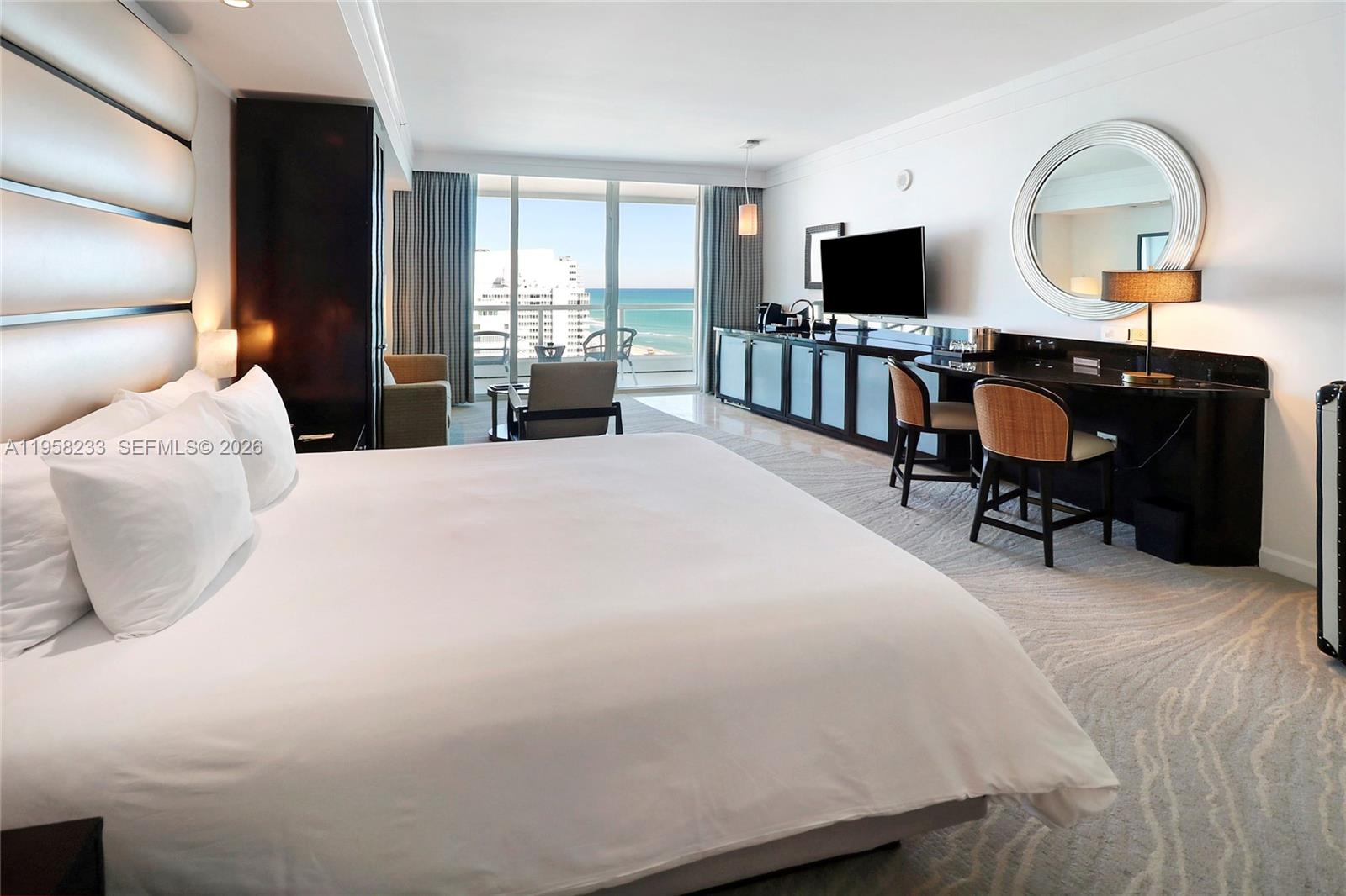 4391 Collins Ave #1703, Miami Beach FL 33140
