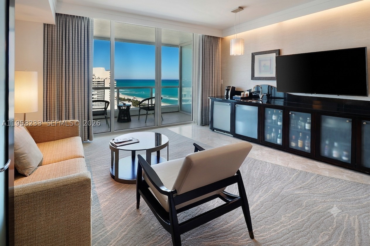 4391 Collins Ave #1703, Miami Beach FL 33140