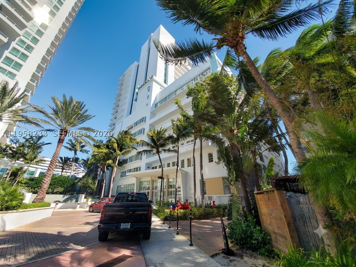 4391 Collins Ave #1703, Miami Beach FL 33140