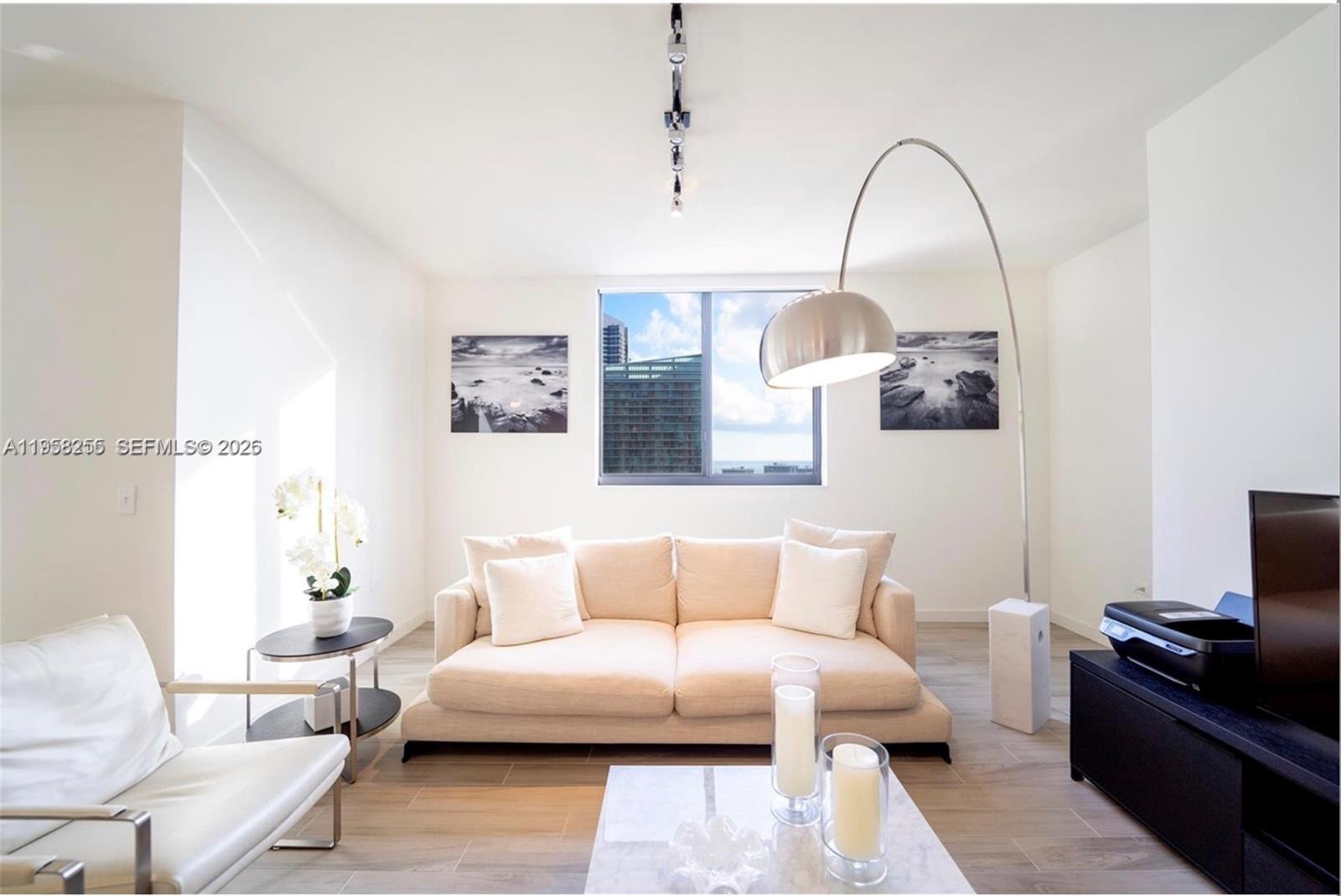999 SW 1st Ave #2904, Miami FL 33130