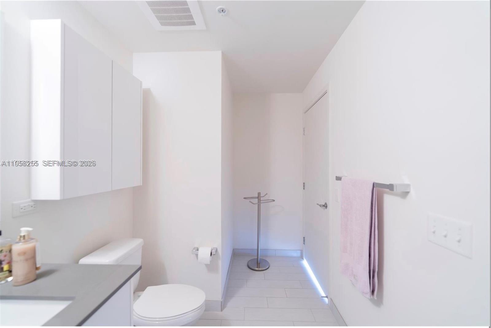 999 SW 1st Ave #2904, Miami FL 33130