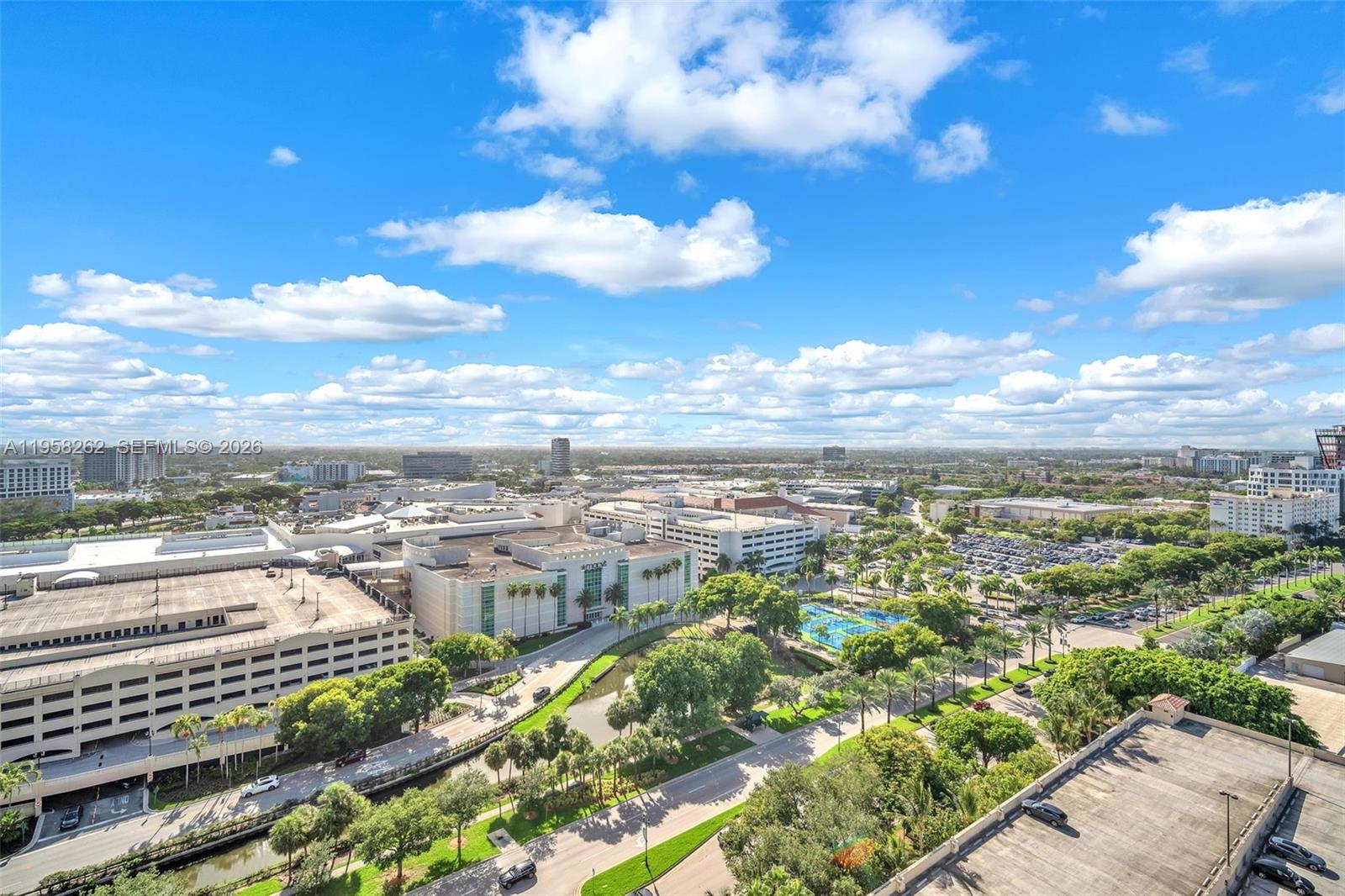 19501 W Country Club Dr #2011, Aventura FL 33180