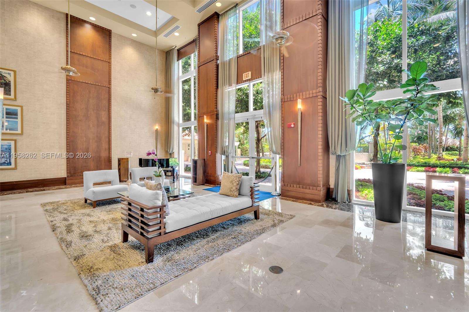 19501 W Country Club Dr #2011, Aventura FL 33180