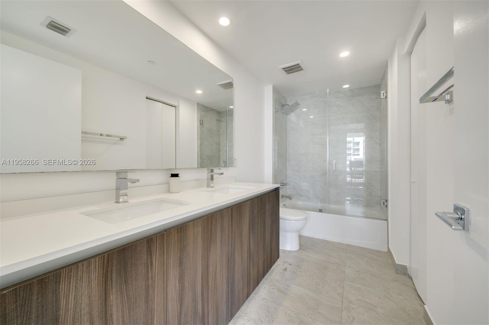 488 NE 18th St #4805, Miami FL 33132