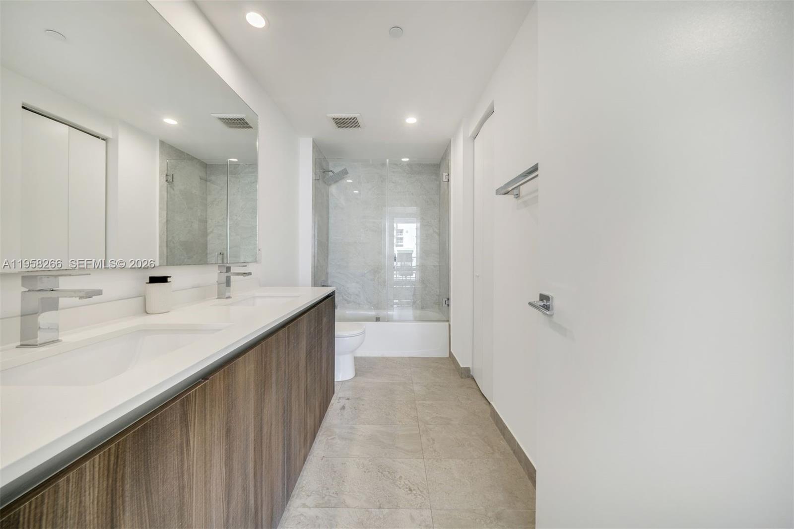 488 NE 18th St #4805, Miami FL 33132