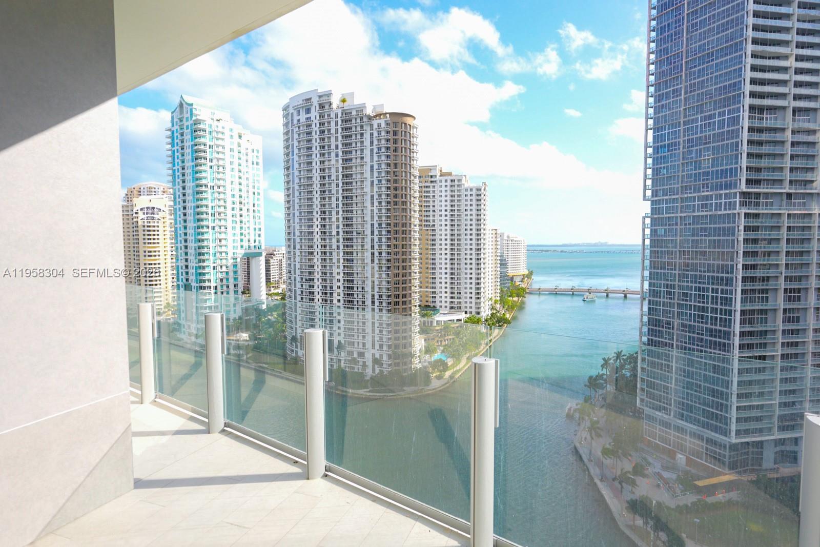 300 Biscayne Boulevard Way #1806W, Miami FL 33131