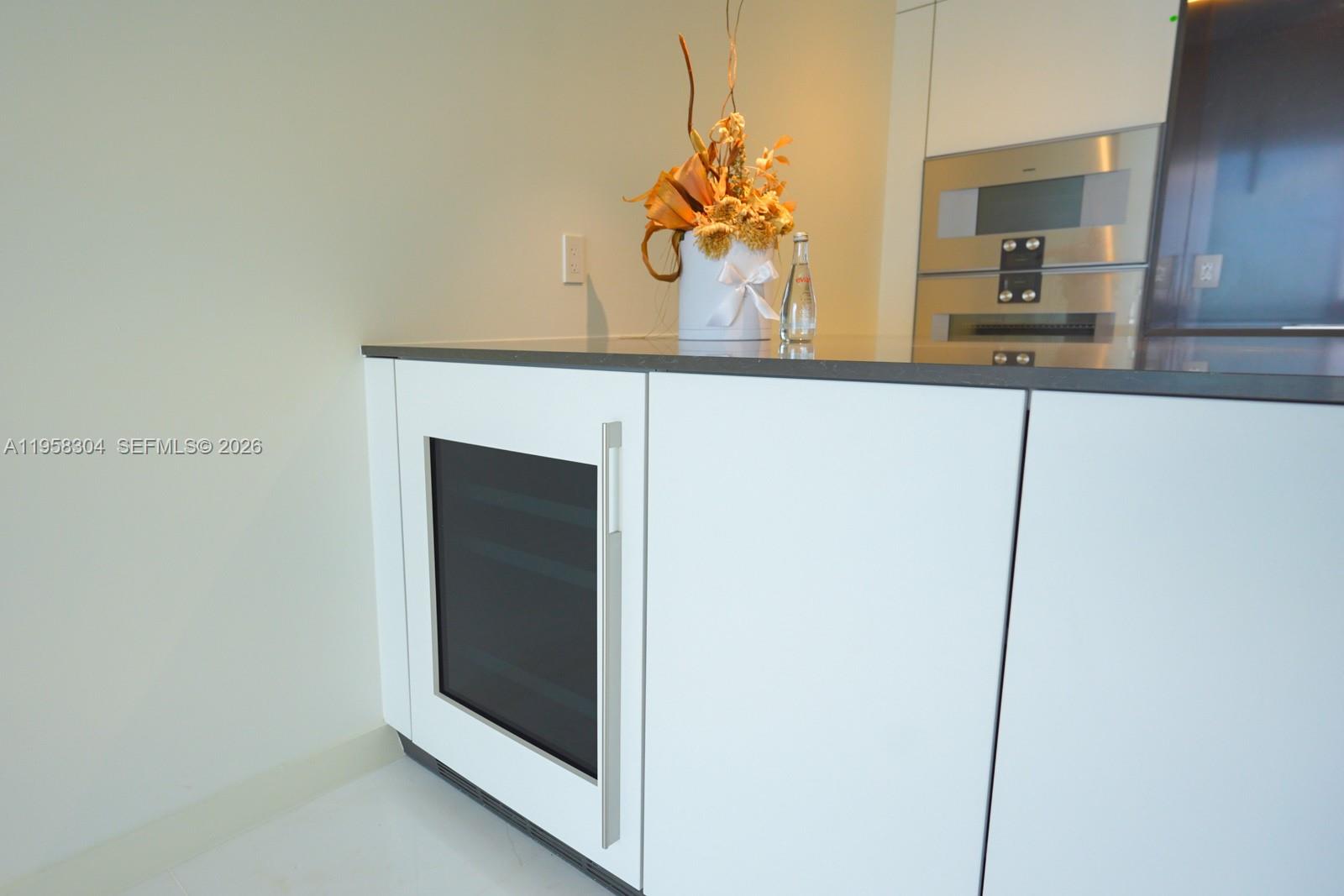 300 Biscayne Boulevard Way #1806W, Miami FL 33131