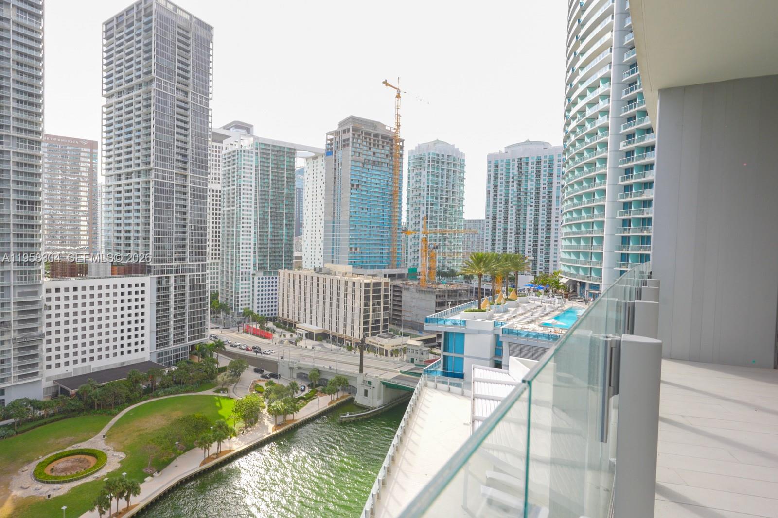 300 Biscayne Boulevard Way #1806W, Miami FL 33131