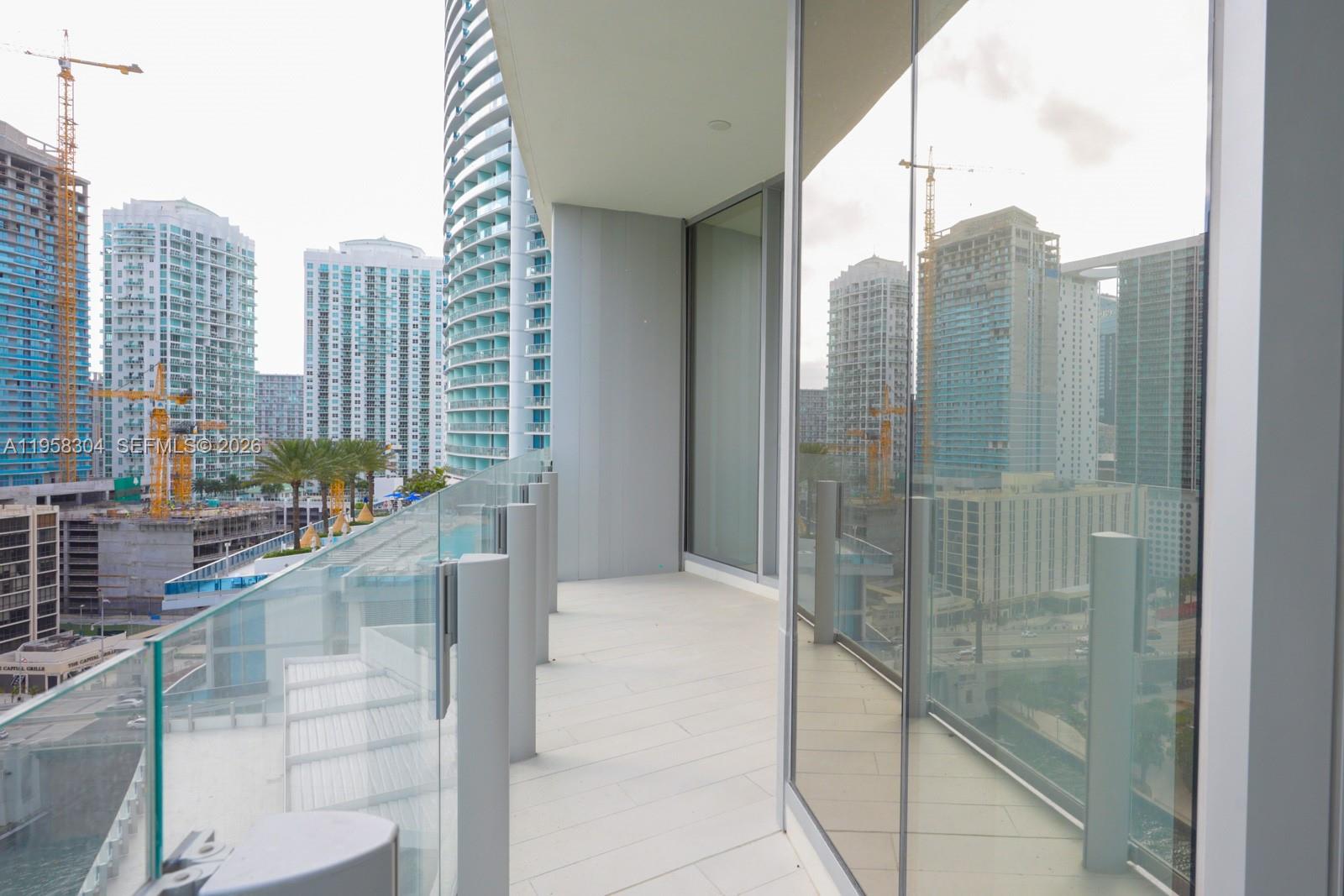 300 Biscayne Boulevard Way #1806W, Miami FL 33131