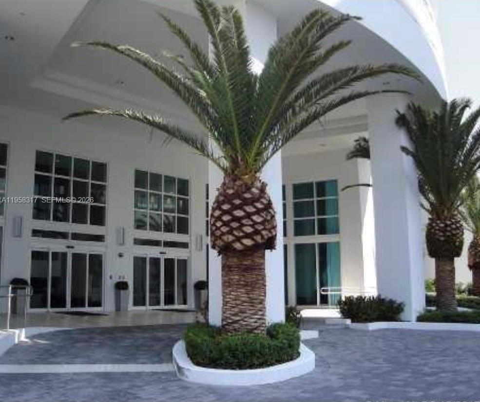 951 Brickell Ave #3509, Miami FL 33131