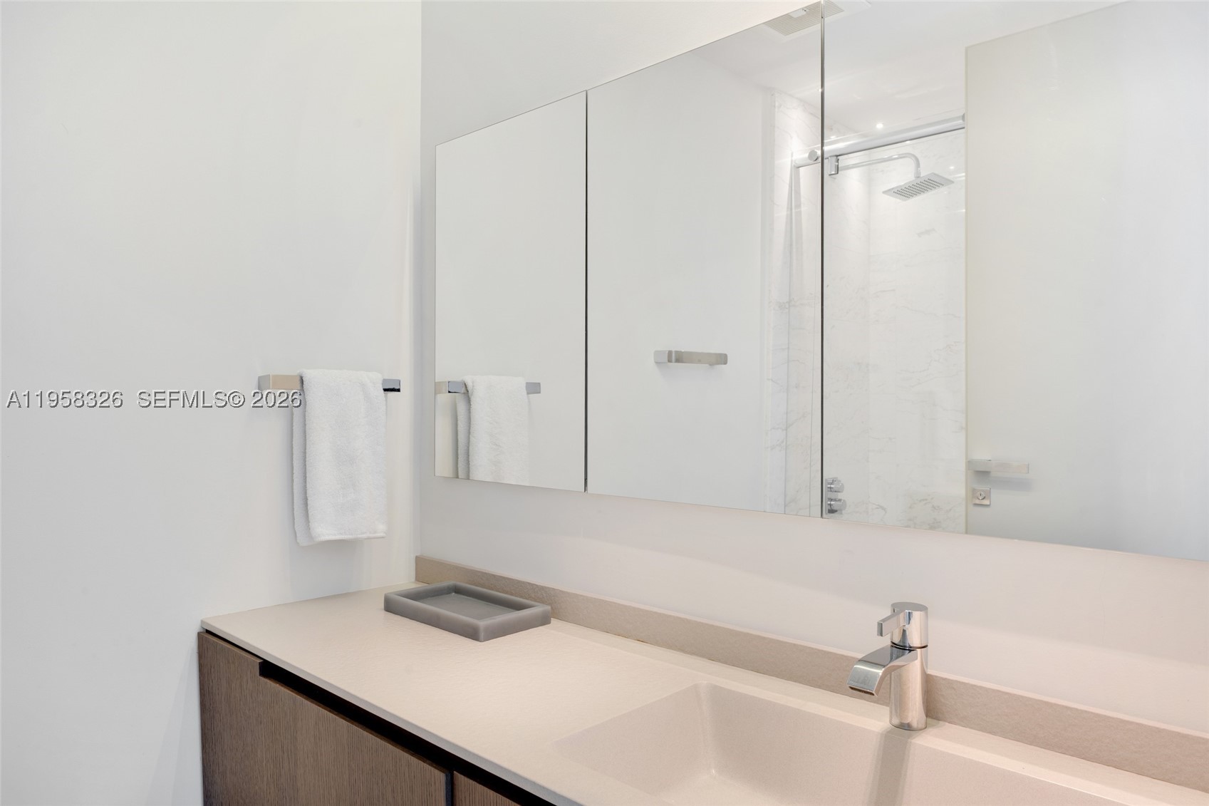 350 Ocean Dr #701N, Key Biscayne FL 33149