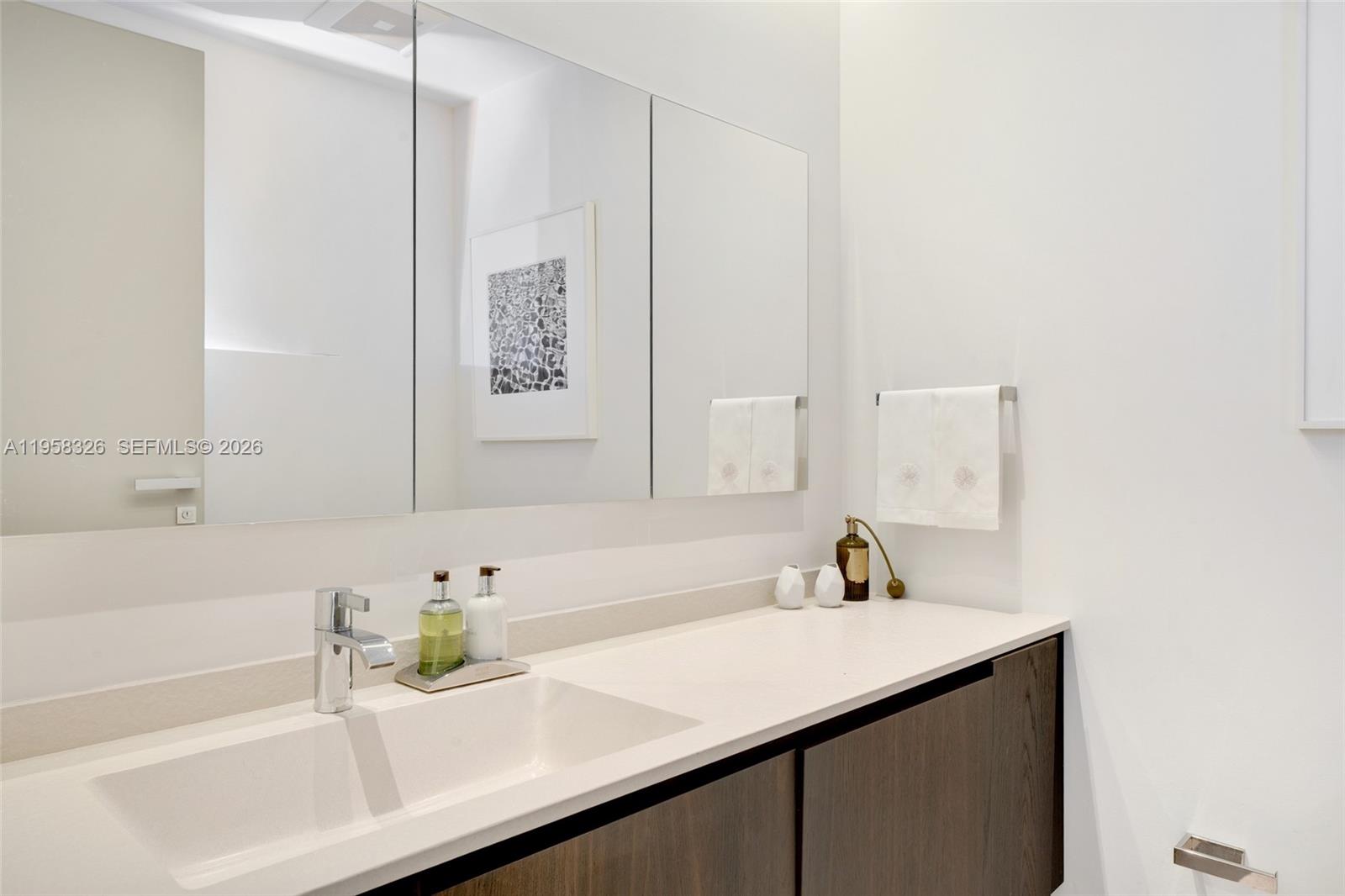 350 Ocean Dr #701N, Key Biscayne FL 33149