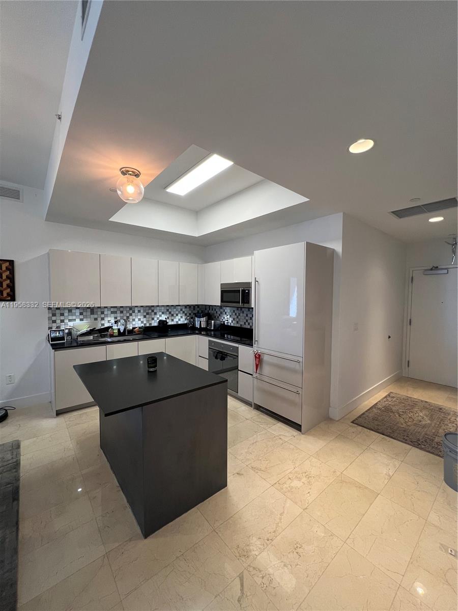 1010 Brickell Ave #4709, Miami FL 33131