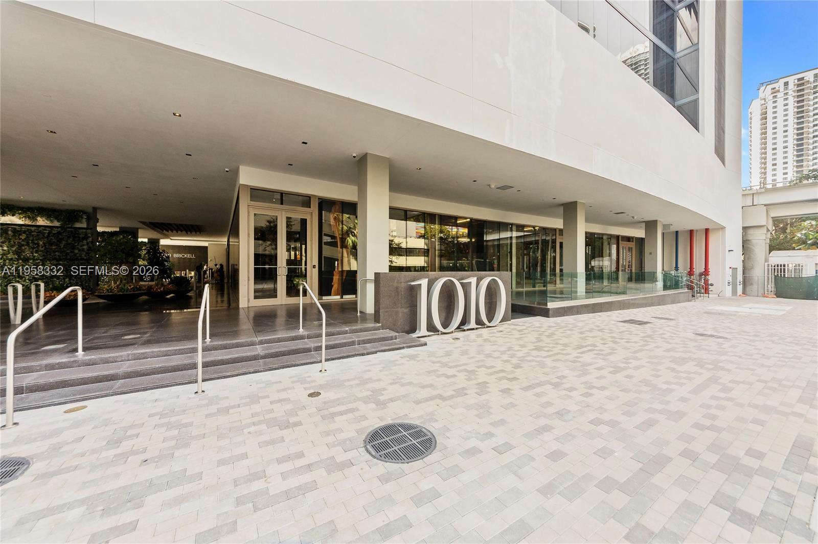 1010 Brickell Ave #4709, Miami FL 33131
