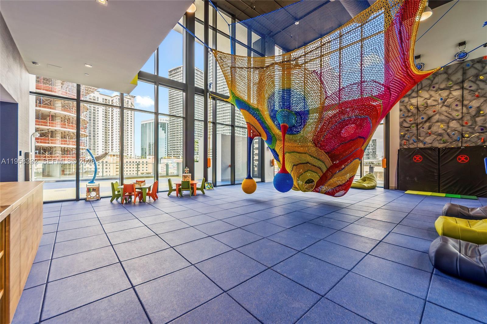 1010 Brickell Ave #4709, Miami FL 33131